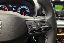 sininen SEAT Ibiza 2022 kuva 24.