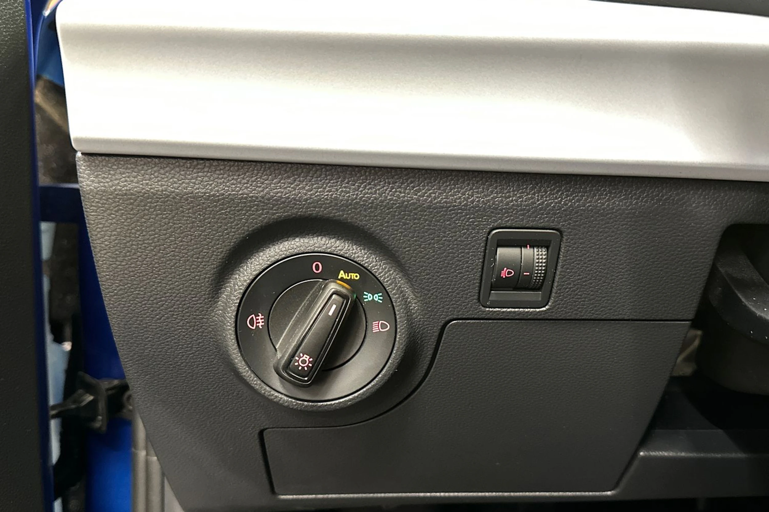 sininen SEAT Ibiza 2022 kuva 25.