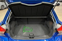 sininen SEAT Ibiza 2022 kuva 26.