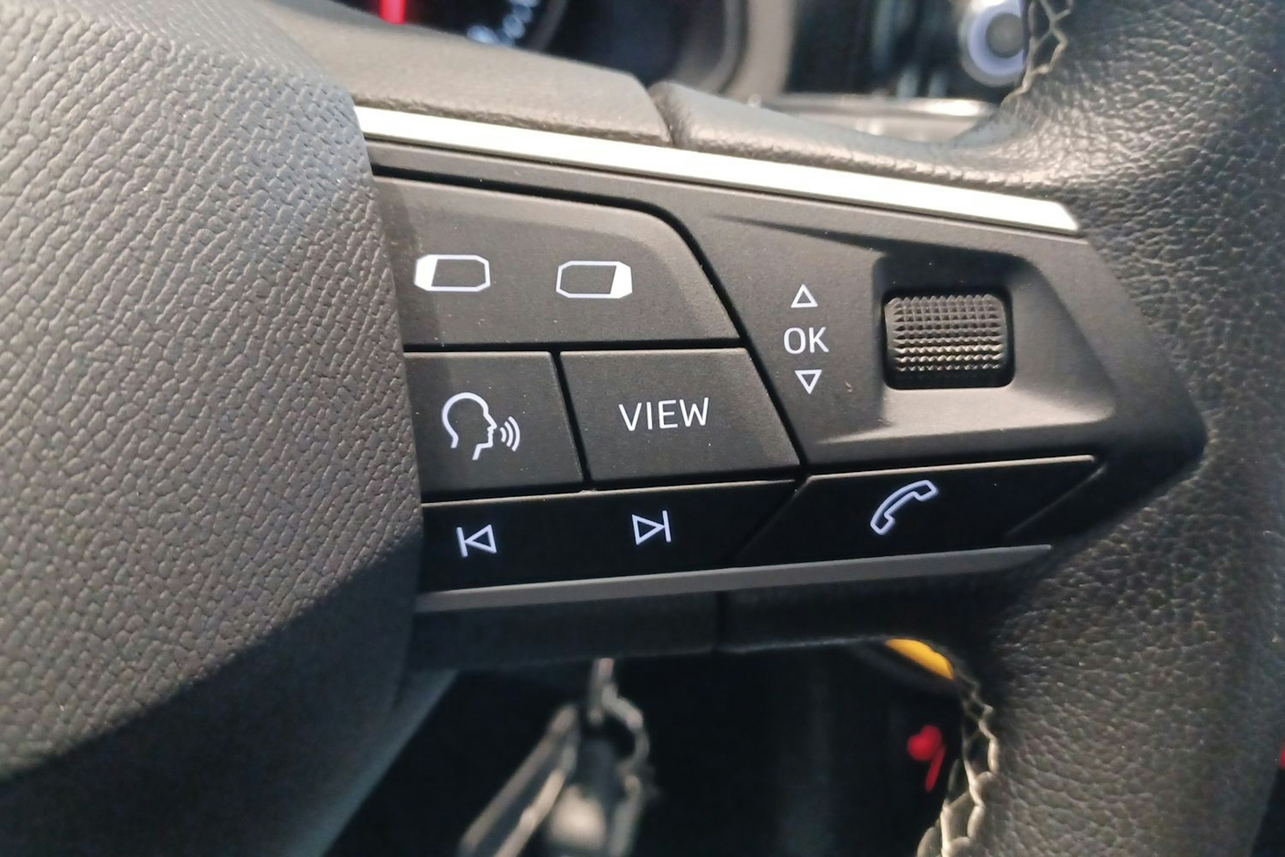 oranssi SEAT Ibiza 2022 kuva 16.