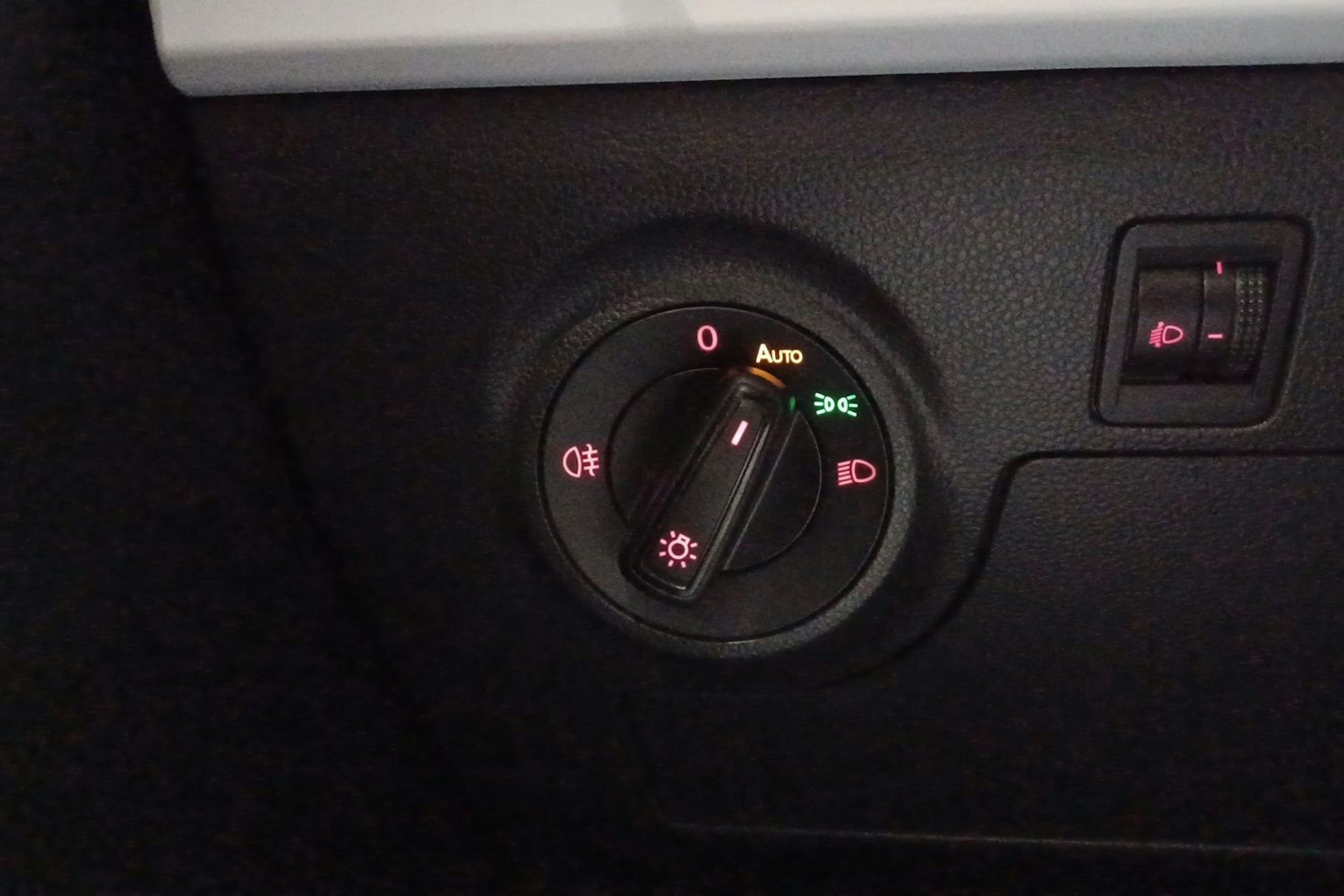 oranssi SEAT Ibiza 2022 kuva 23.