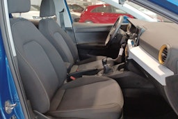 oranssi SEAT Ibiza 2022 kuva 25.