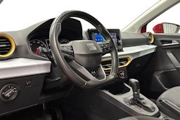 punainen SEAT Ibiza 2022 kuva 7.