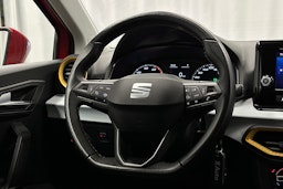 punainen SEAT Ibiza 2022 kuva 16.