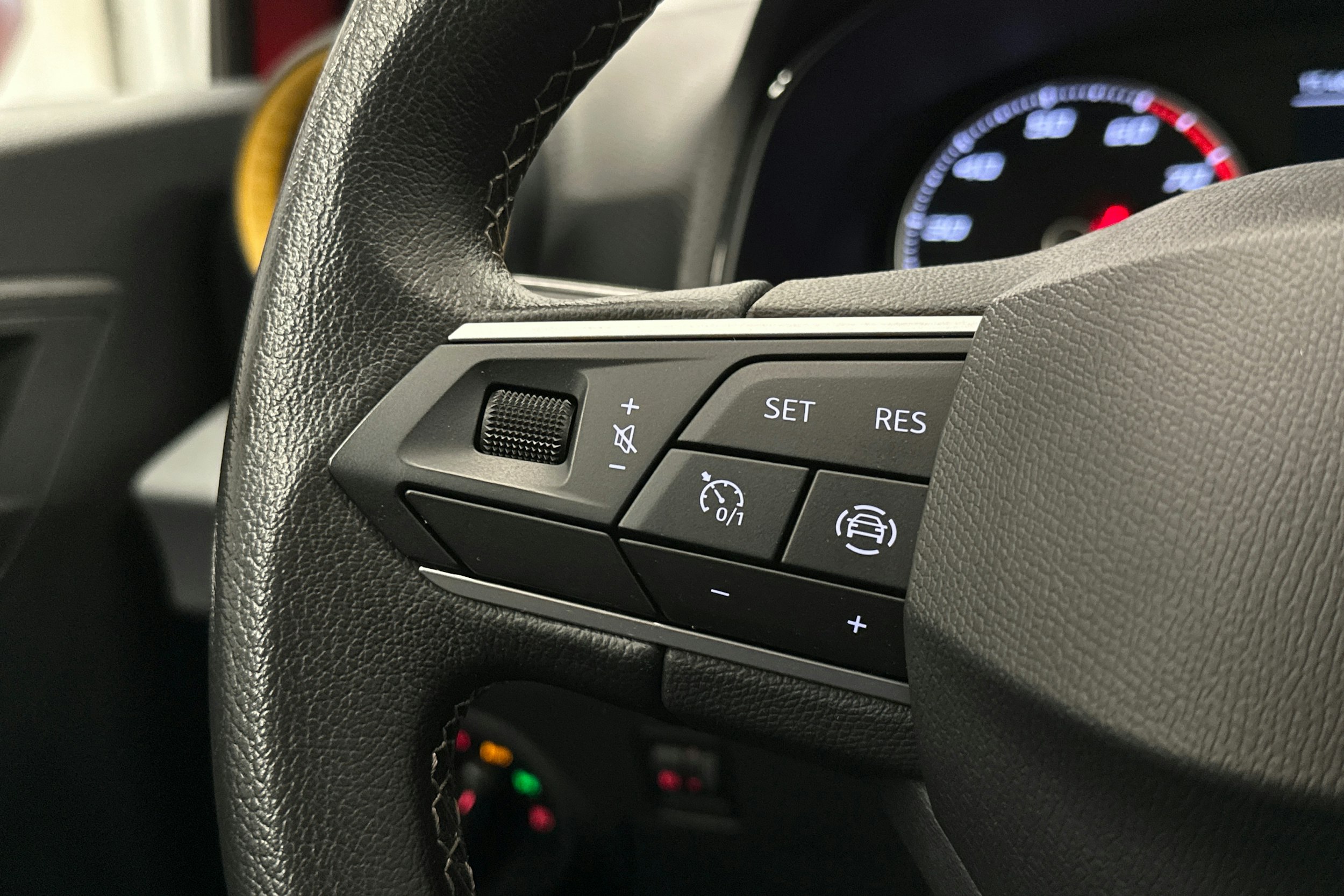 punainen SEAT Ibiza 2022 kuva 18.