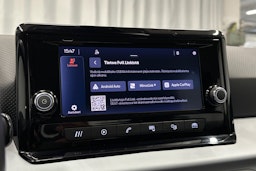 punainen SEAT Ibiza 2022 kuva 24.