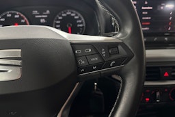 valkoinen SEAT Ibiza 2023 kuva 17.