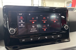 valkoinen SEAT Ibiza 2023 kuva 19.