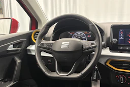 punainen SEAT Ibiza 2023 kuva 15.