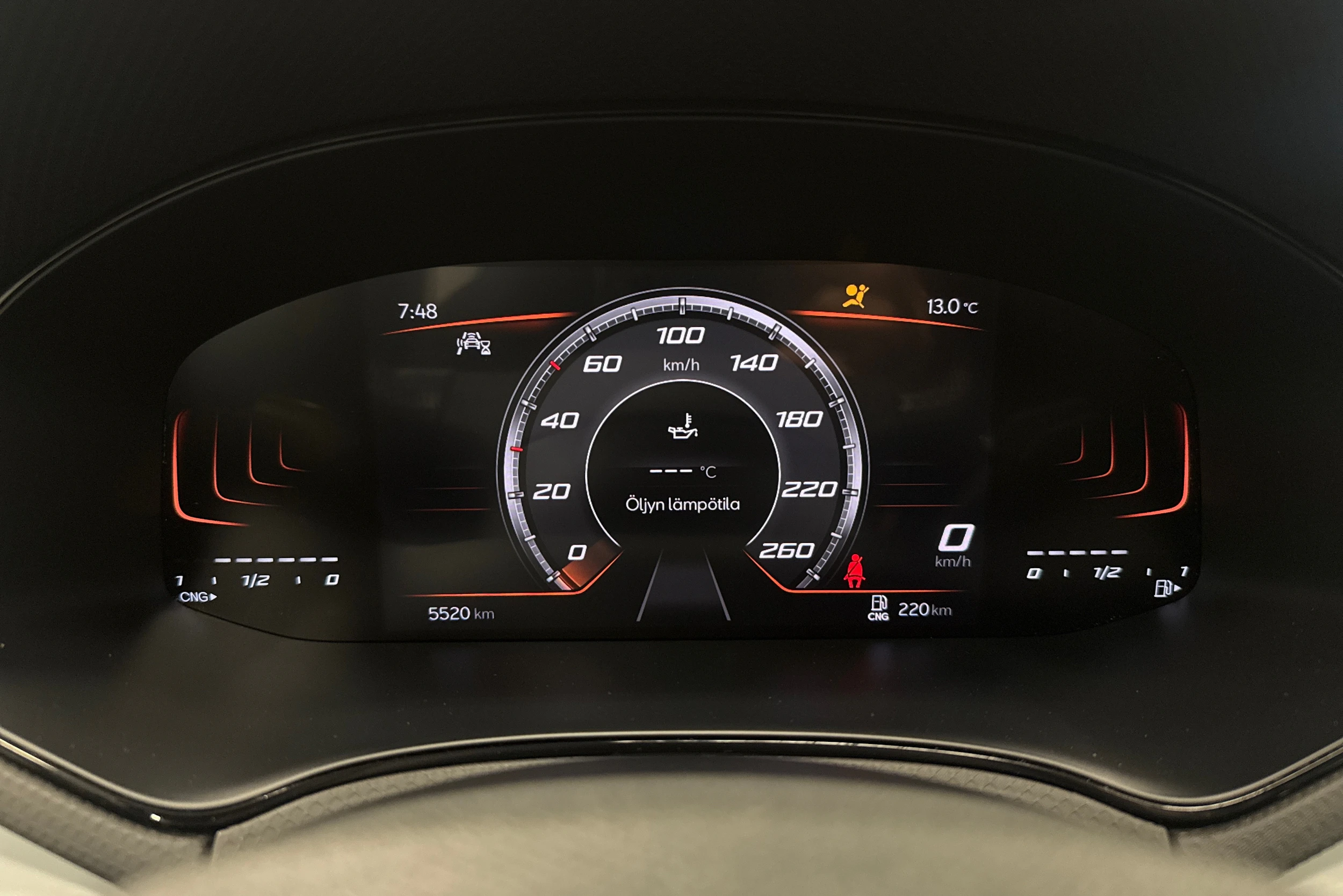 punainen SEAT Ibiza 2023 kuva 16.