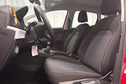 punainen SEAT Ibiza 2023 kuva 24.