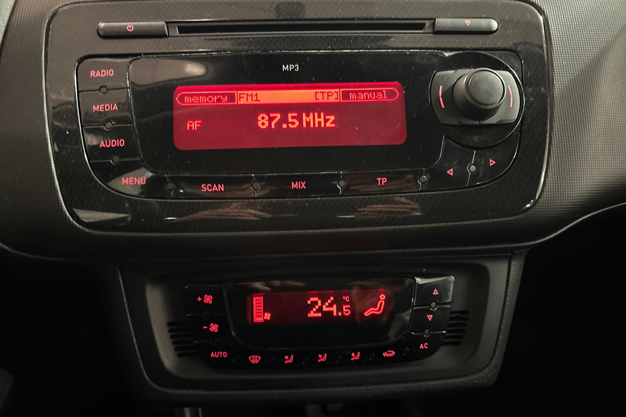 musta SEAT Ibiza SC 2010 kuva 18.