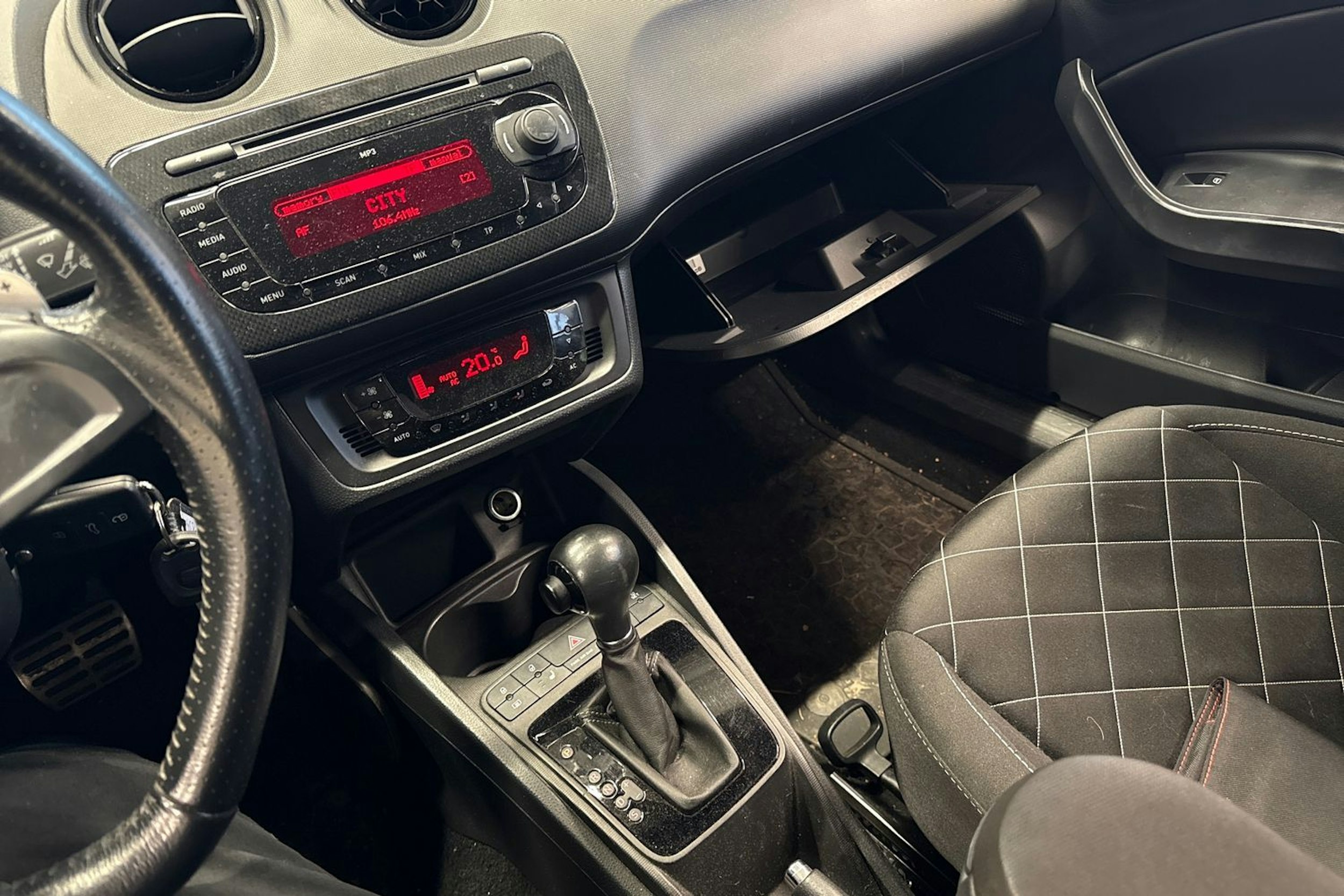 Musta SEAT Ibiza SC 2011 kuva 22.