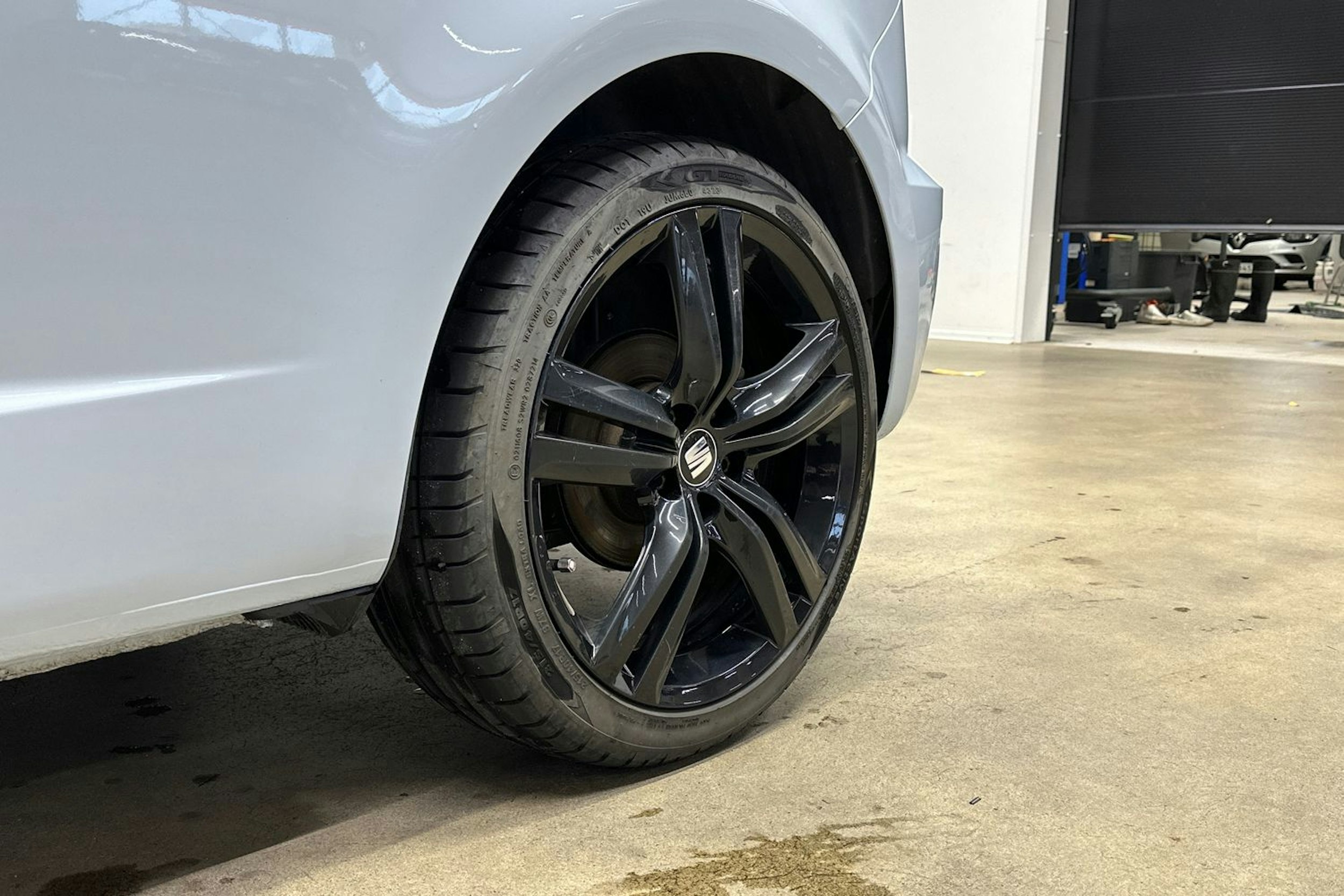 harmaa SEAT Ibiza SC 2016 kuva 9.