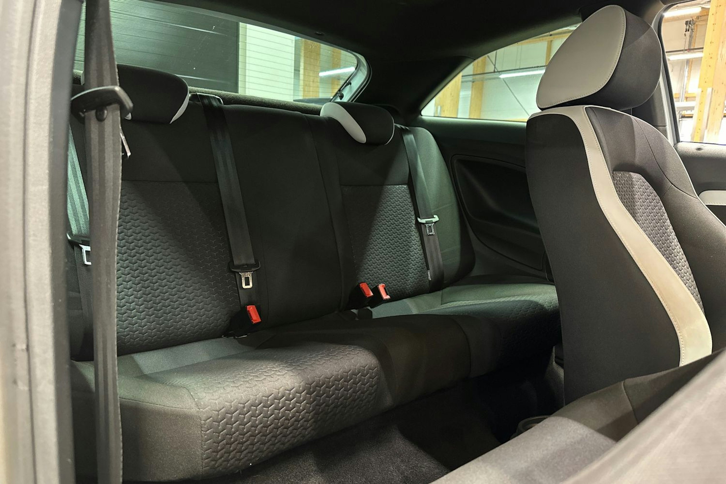 harmaa SEAT Ibiza SC 2016 kuva 13.