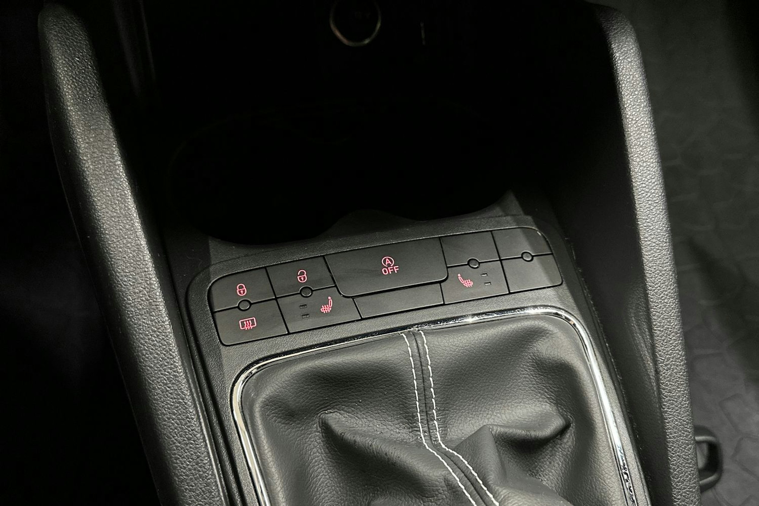 harmaa SEAT Ibiza SC 2016 kuva 19.
