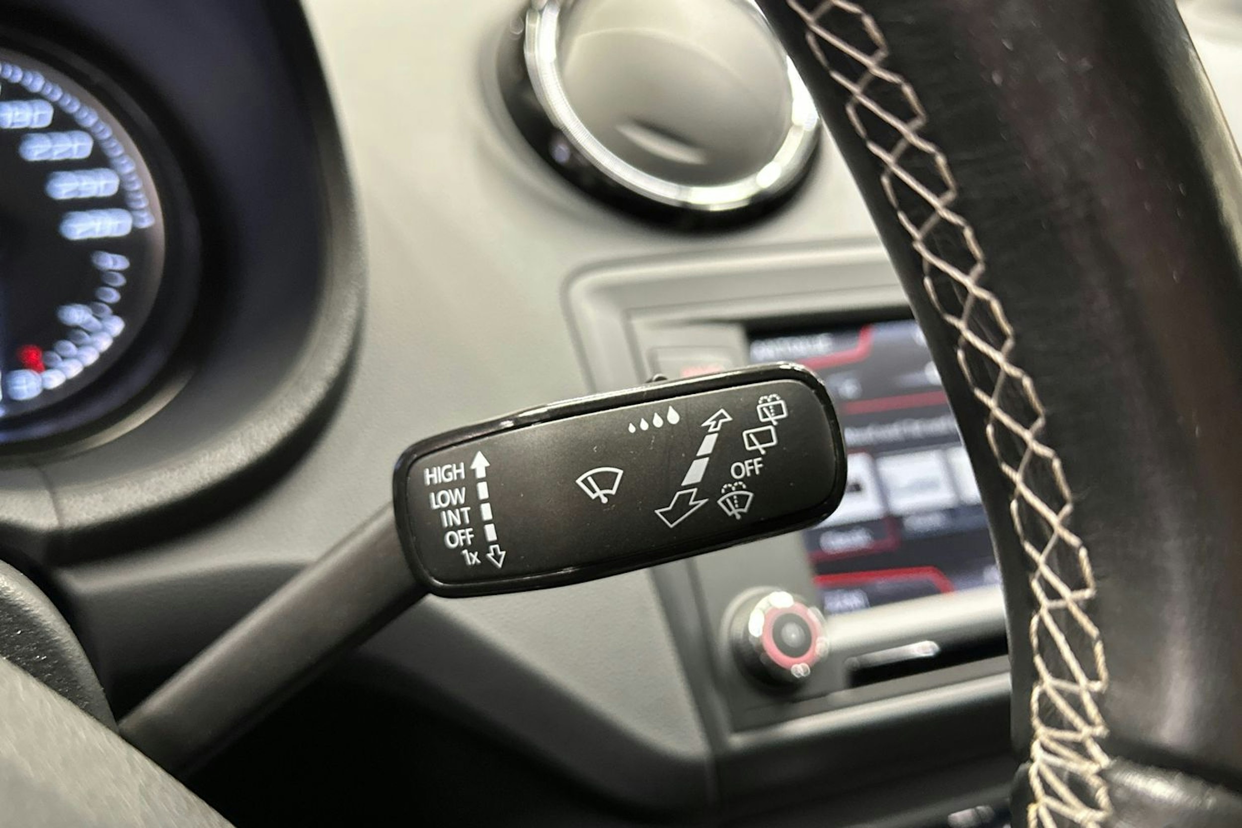 harmaa SEAT Ibiza SC 2016 kuva 23.