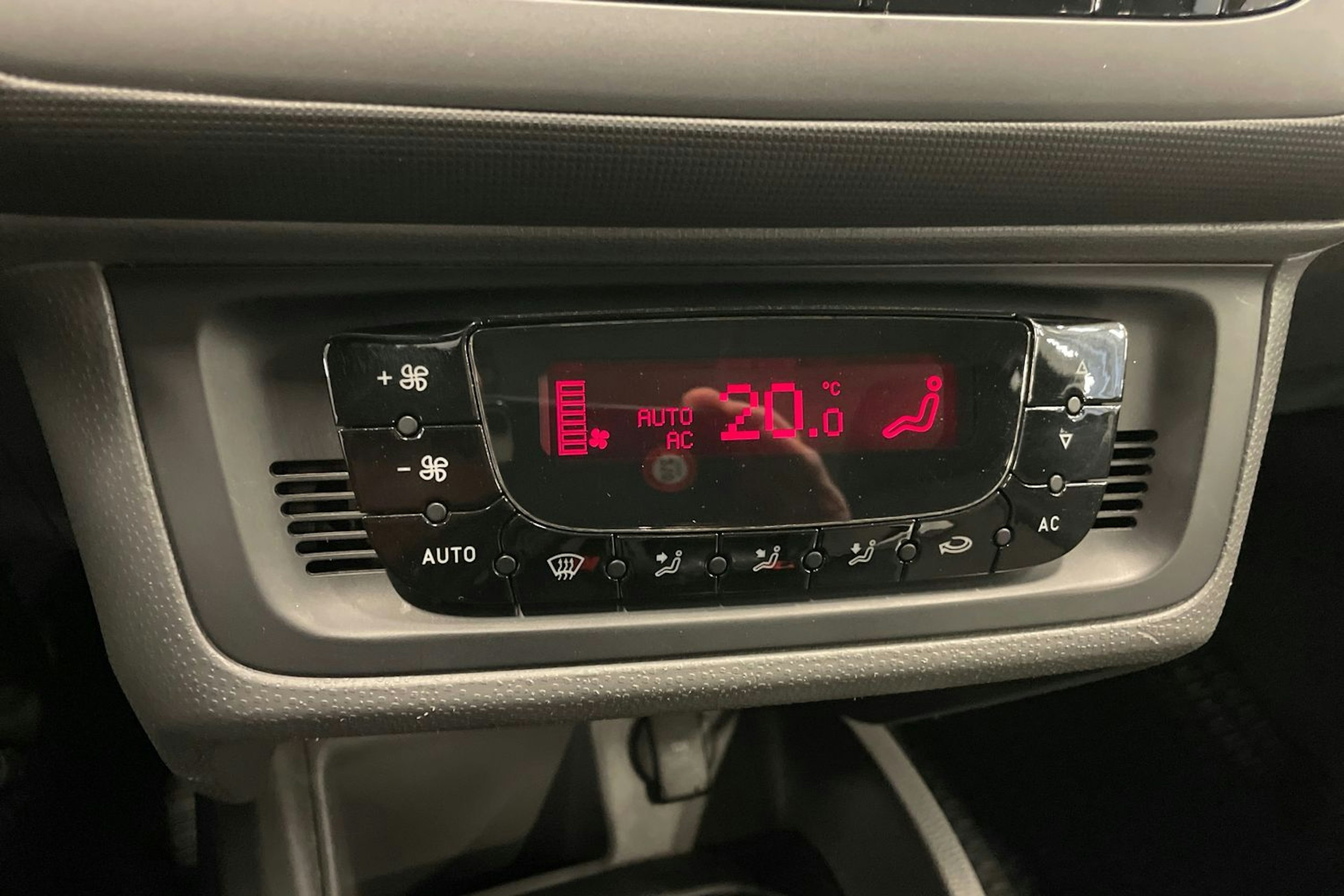 Harmaa SEAT Ibiza ST 2011 kuva 15.