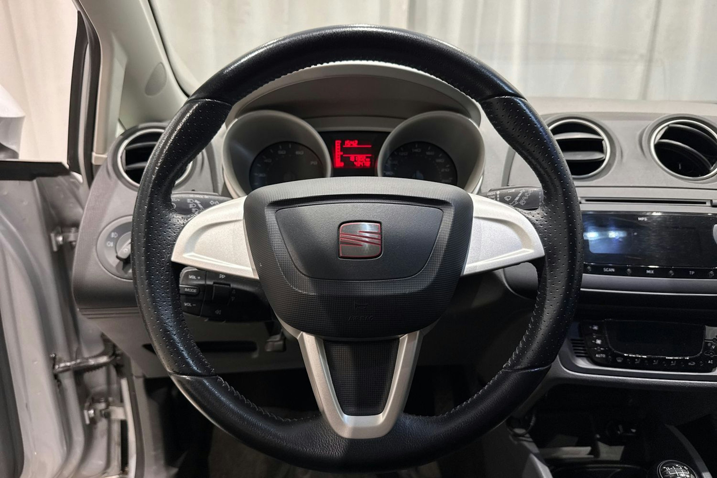 hopea SEAT Ibiza ST 2012 kuva 15.