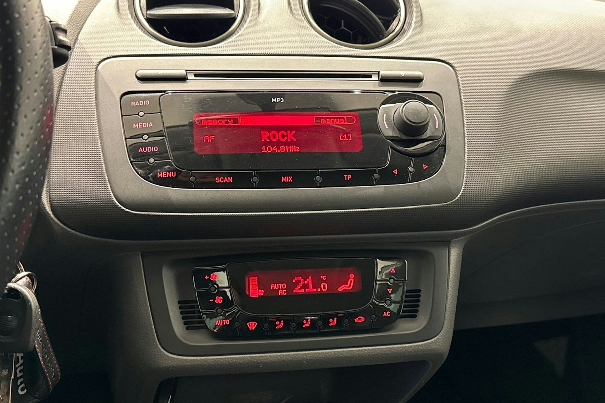 hopea SEAT Ibiza ST 2012 kuva 18.