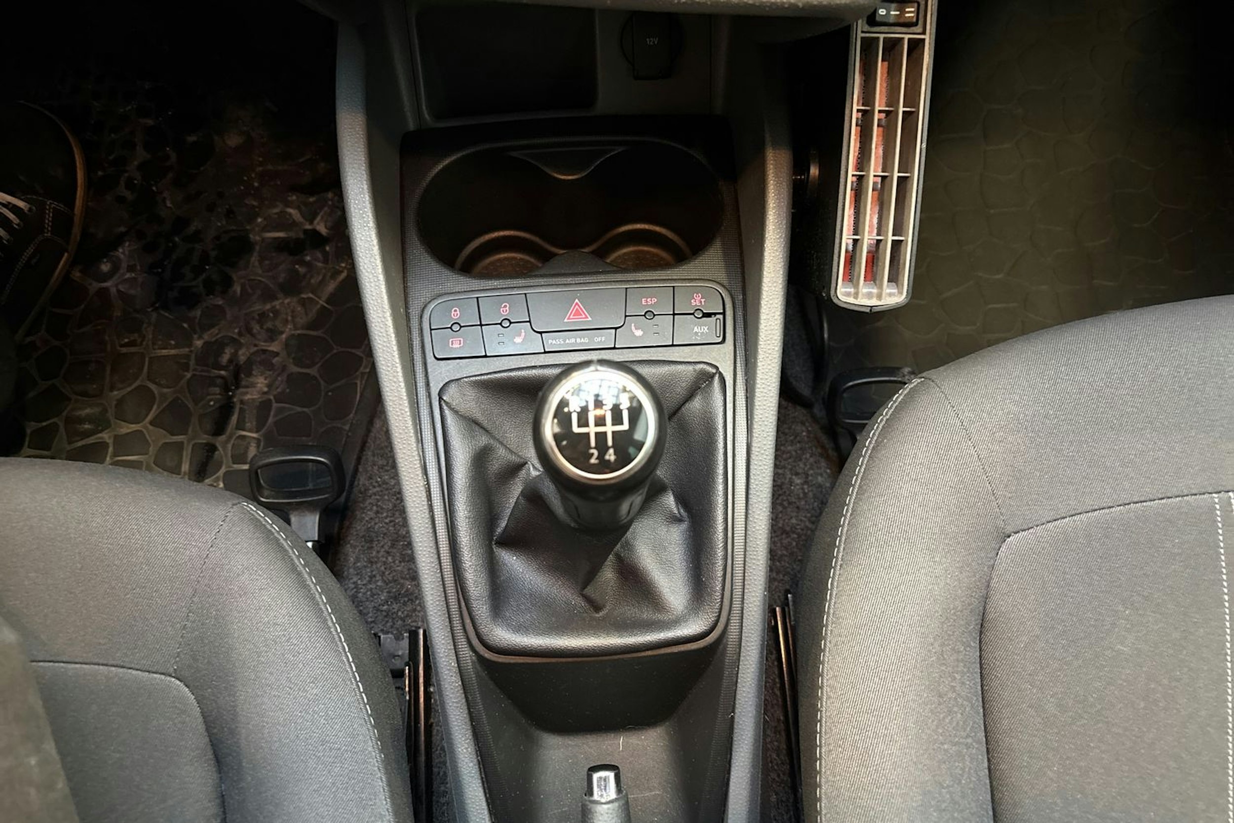Harmaa SEAT Ibiza ST 2012 kuva 17.
