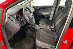 Punainen SEAT Ibiza ST 2017 kuva 10.