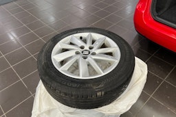 Punainen SEAT Ibiza ST 2017 kuva 17.