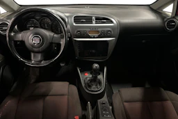 punainen SEAT Leon 2006 kuva 7.