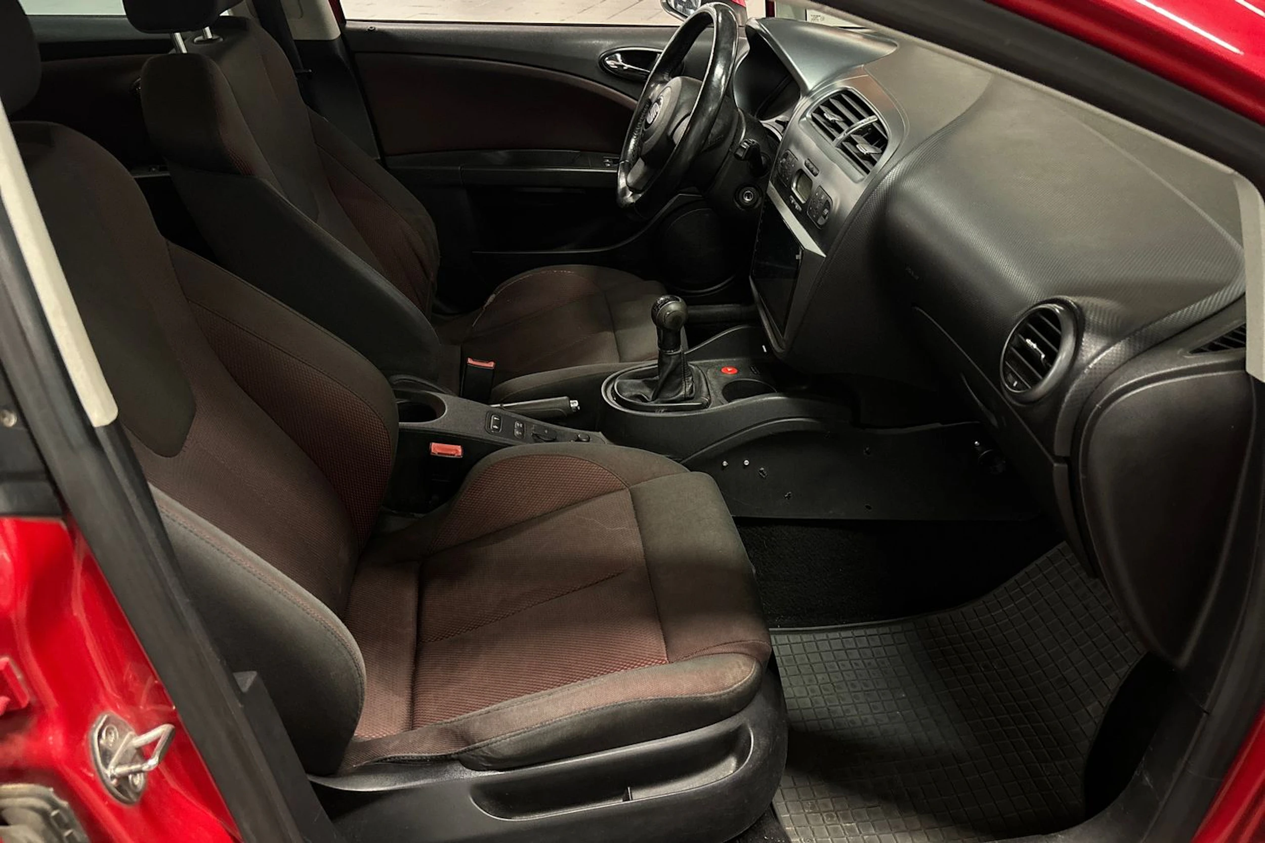 punainen SEAT Leon 2006 kuva 18.
