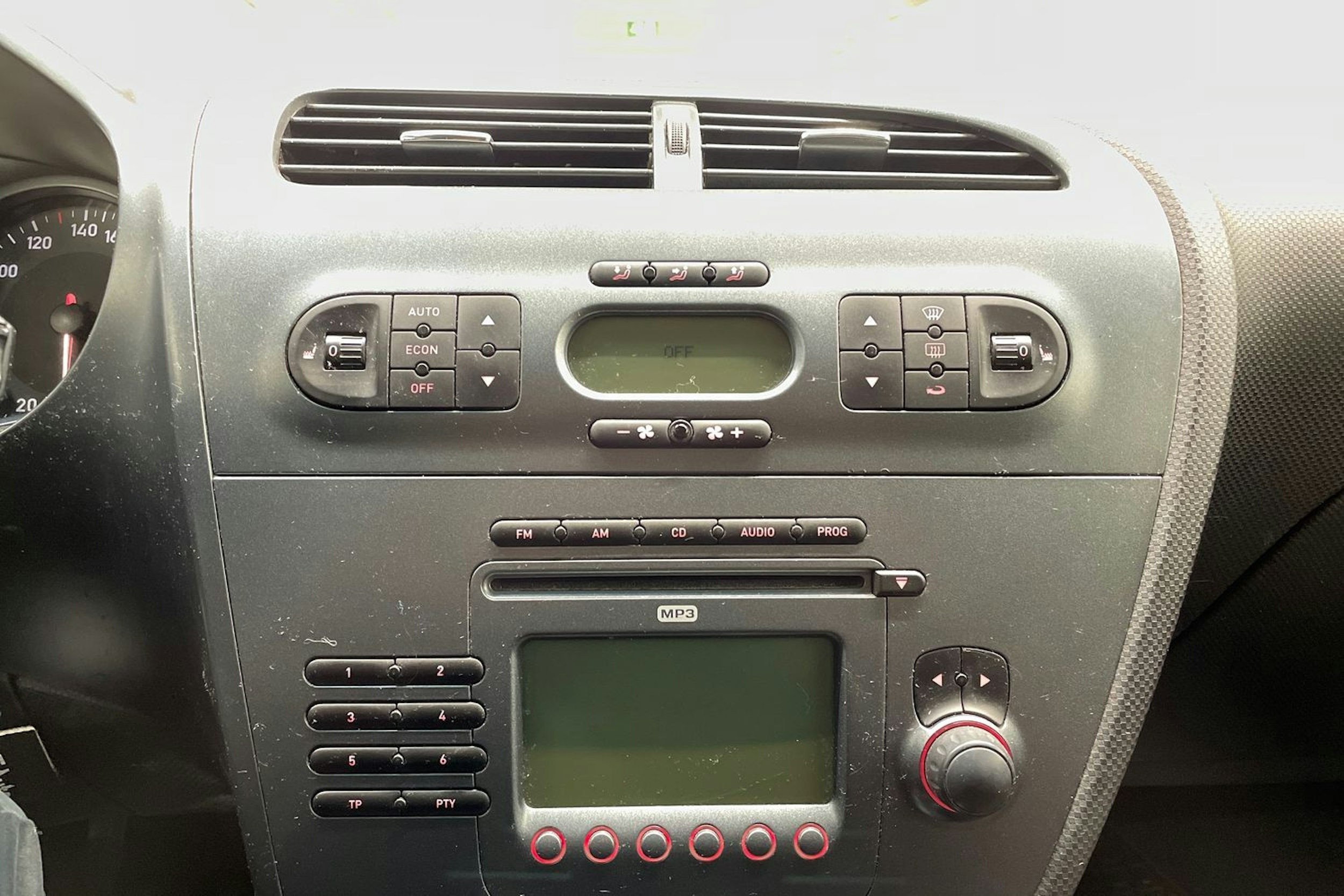 Musta SEAT LEON 2006 kuva 17.