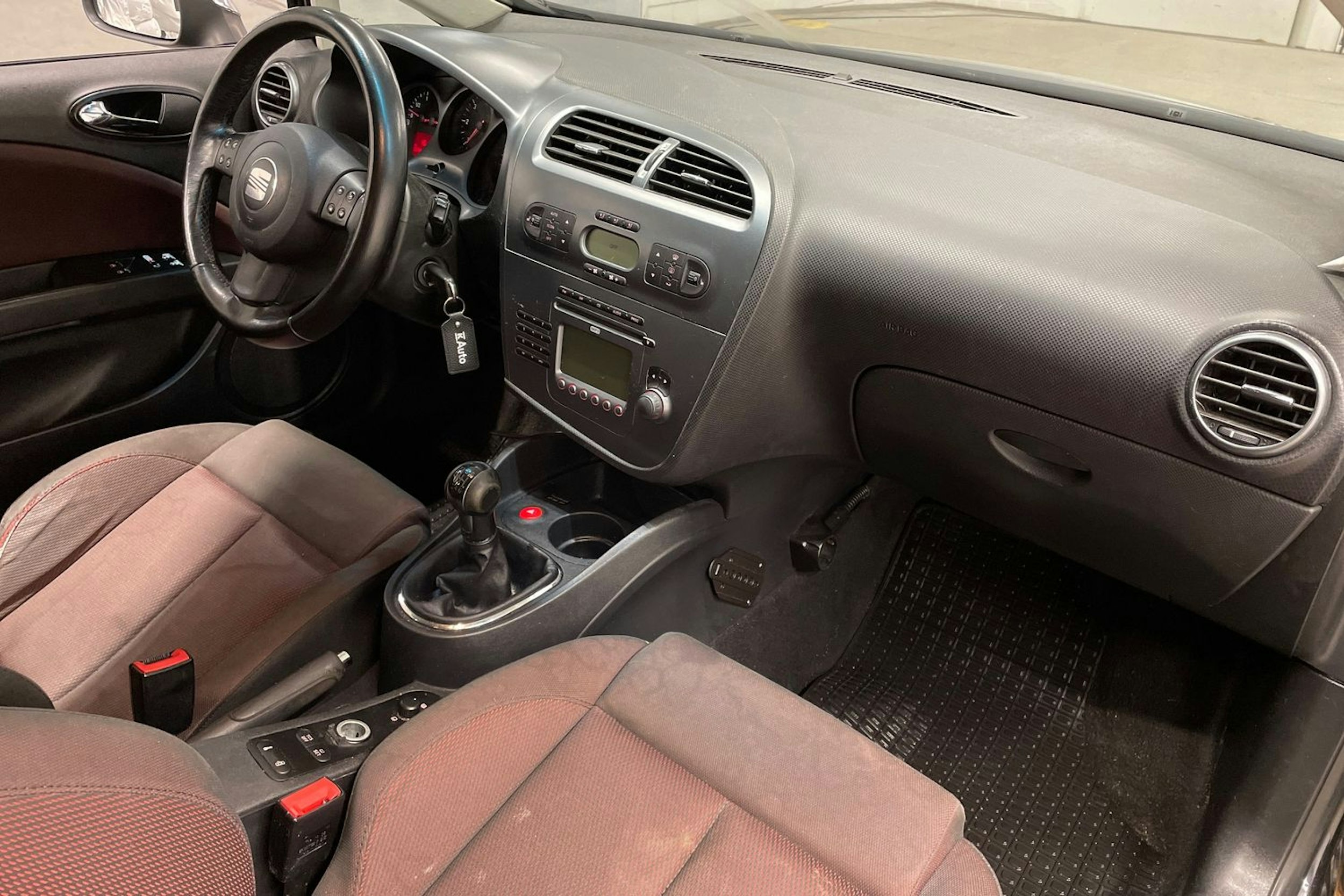 Musta SEAT LEON 2006 kuva 25.