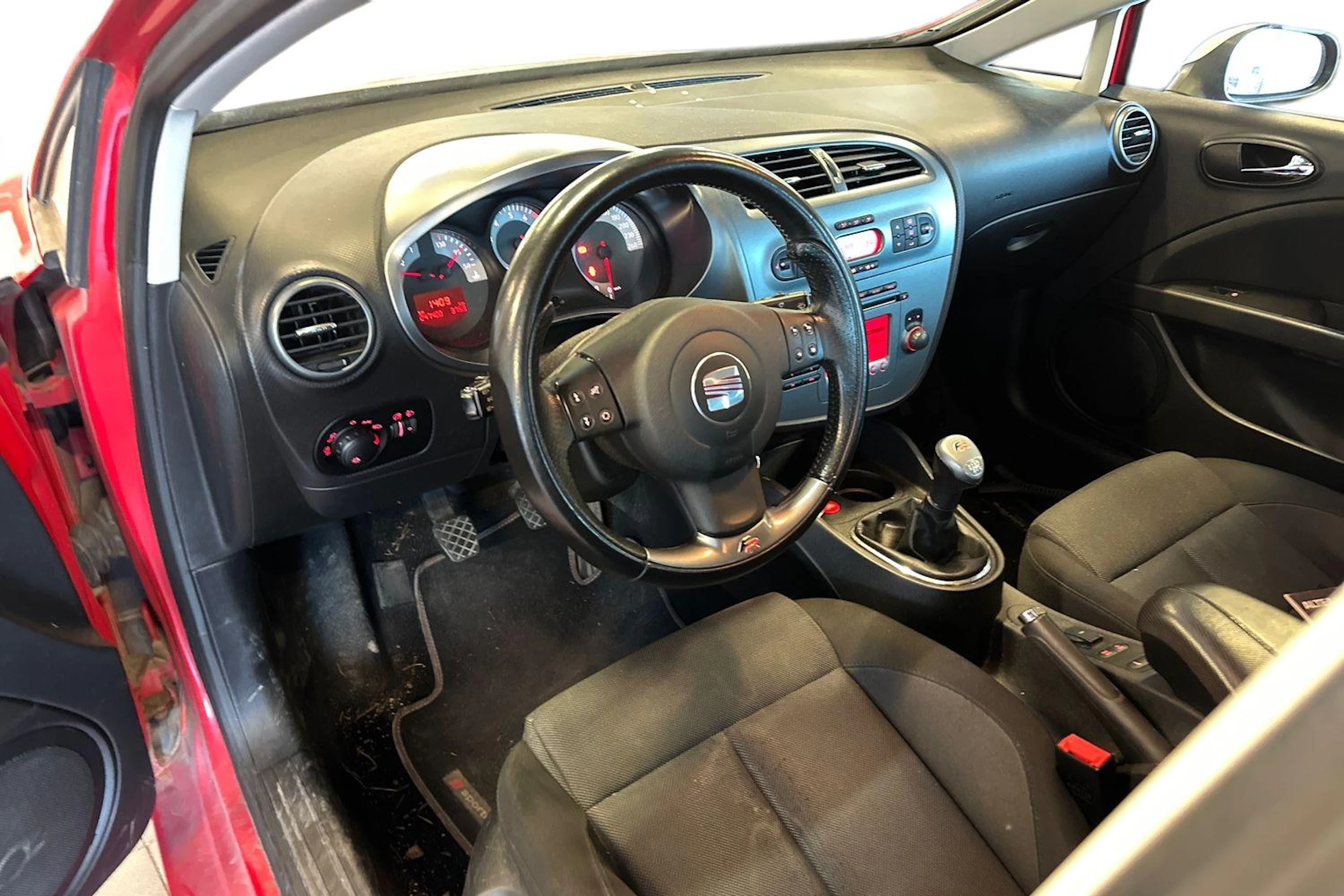 punainen SEAT Leon 2007 kuva 3.