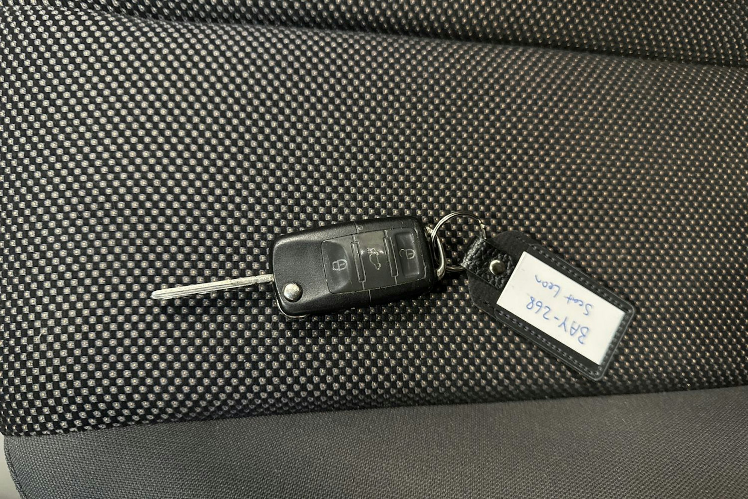 harmaa SEAT Leon 2008 kuva 18.