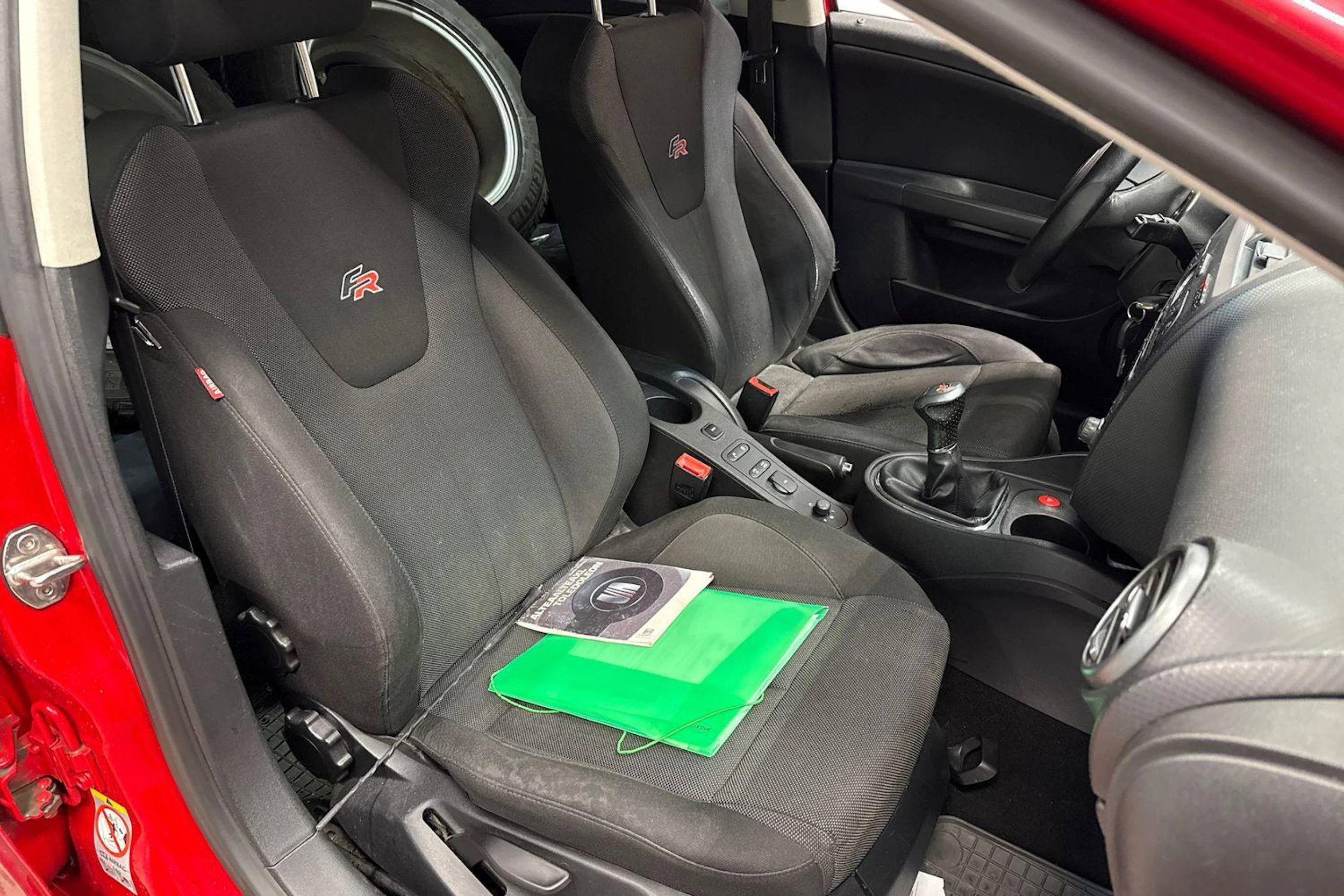 punainen SEAT Leon 2008 kuva 8.