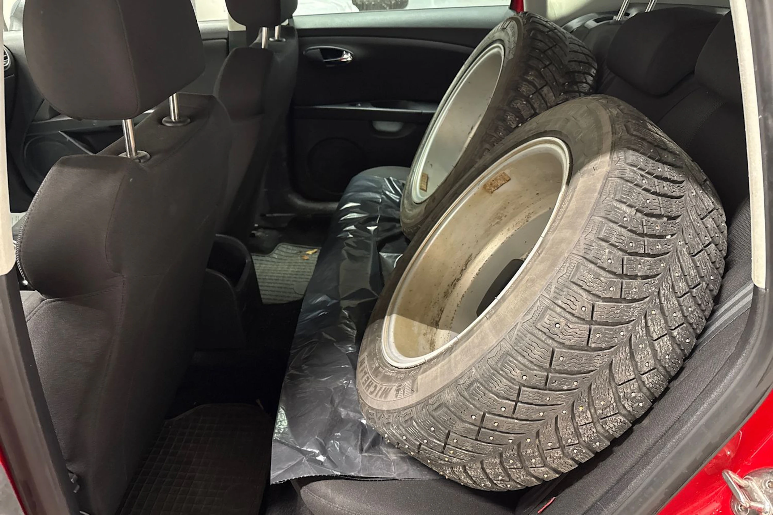 punainen SEAT Leon 2008 kuva 12.