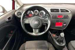 punainen SEAT Leon 2008 kuva 10.