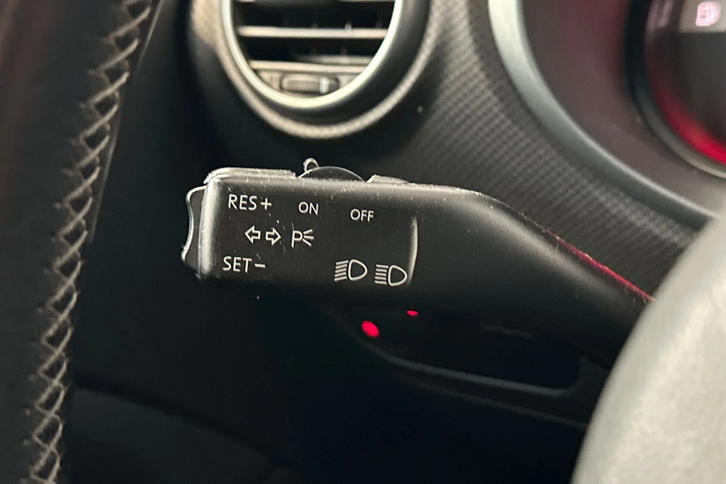 punainen SEAT Leon 2008 kuva 15.