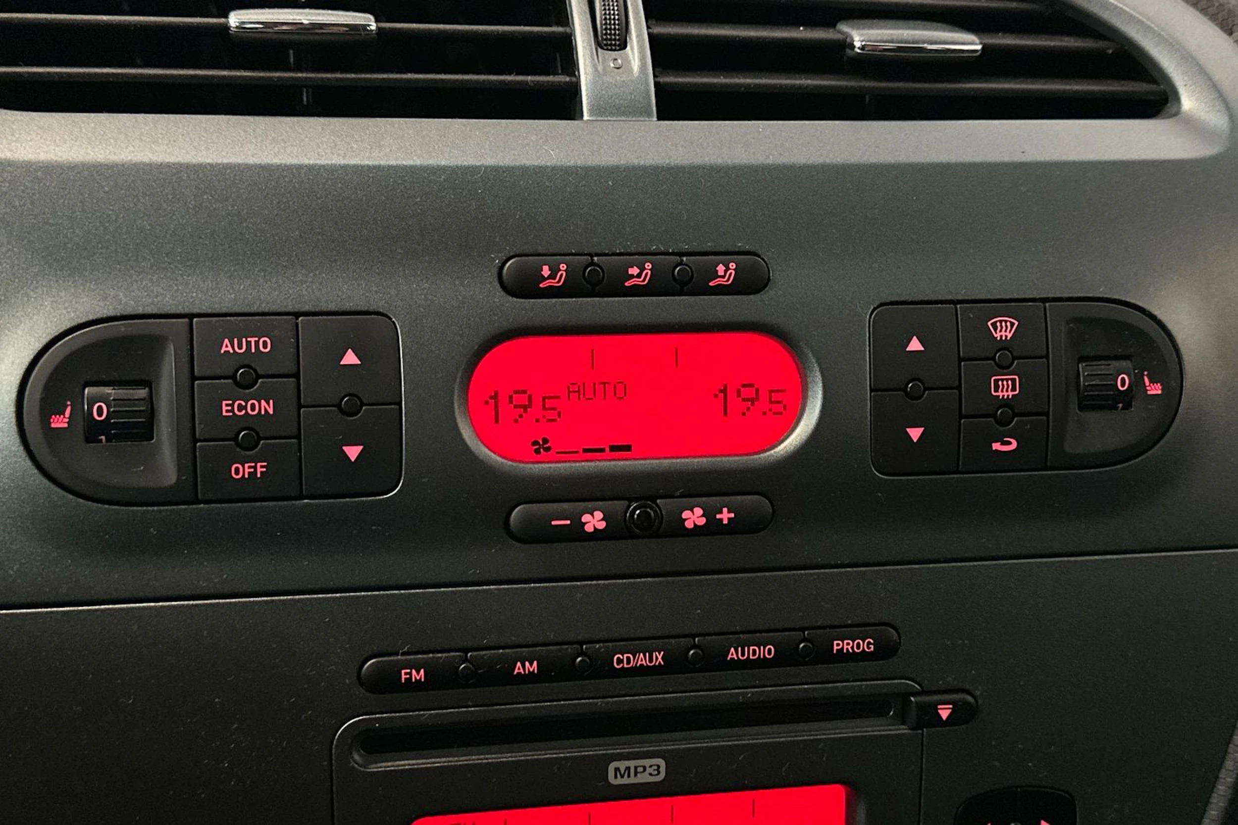 punainen SEAT Leon 2008 kuva 19.