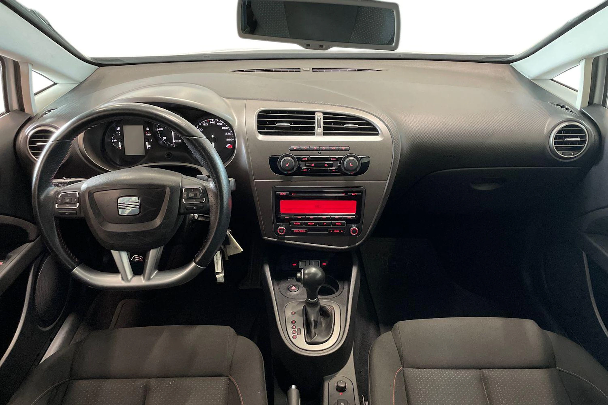 sininen SEAT Leon 2011 kuva 7.