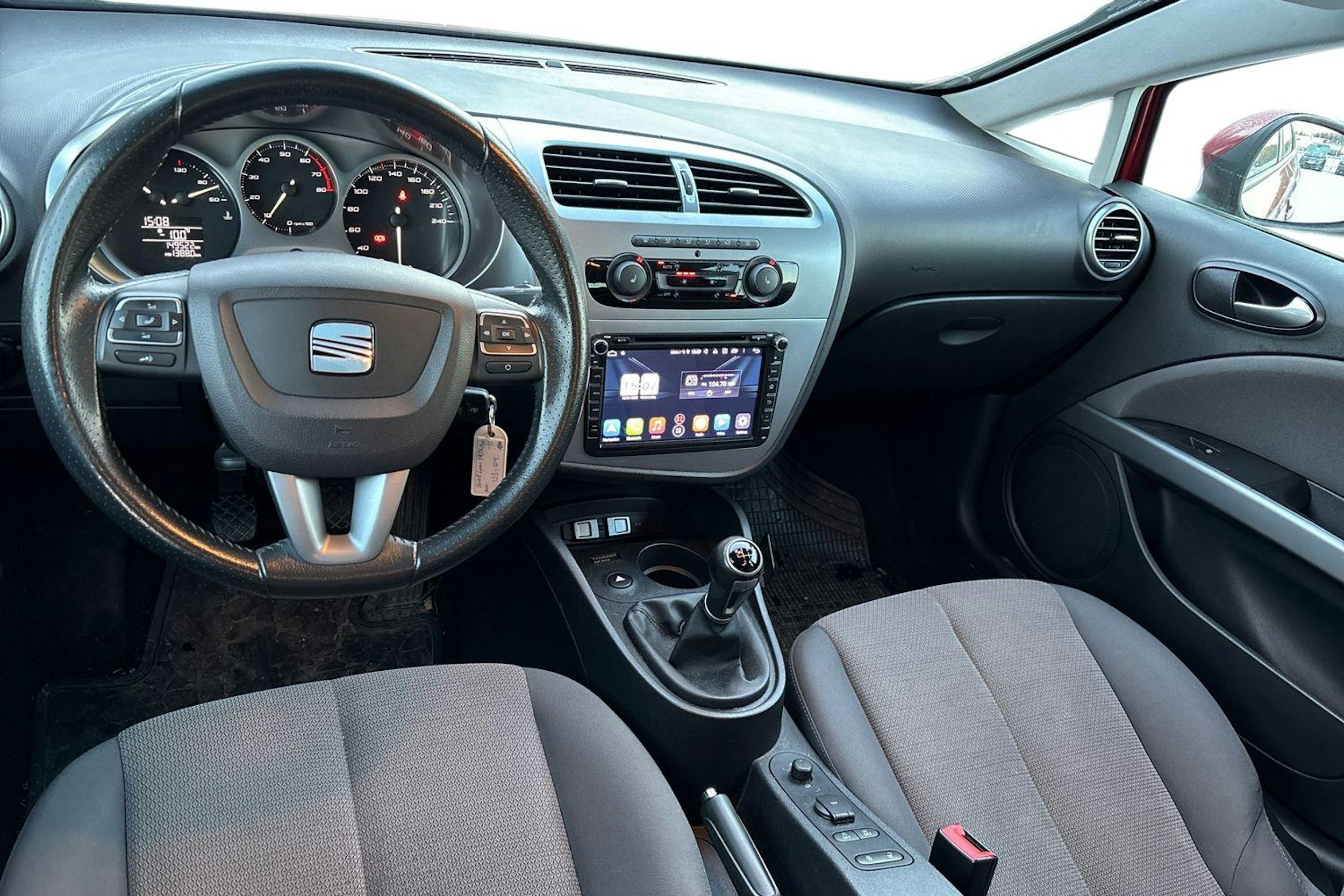 punainen SEAT Leon 2011 kuva 3.