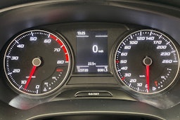 valkoinen SEAT Leon 2013 kuva 21.