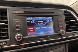 valkoinen SEAT Leon 2013 kuva 23.