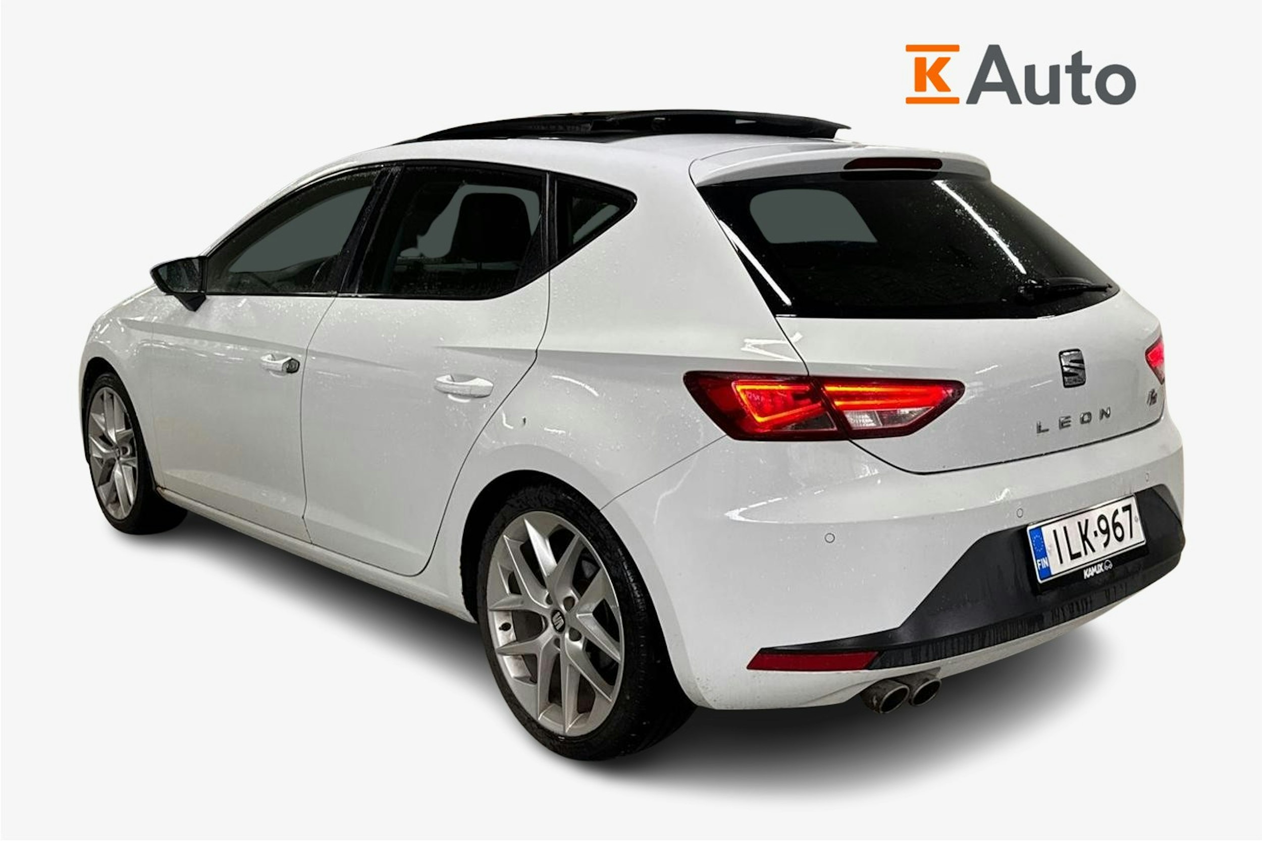 valkoinen SEAT Leon 2013 kuva 2.