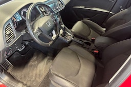 Punainen SEAT LEON 2013 kuva 7.