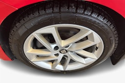 Punainen SEAT LEON 2013 kuva 11.