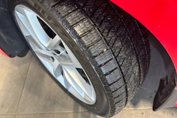 Punainen SEAT LEON 2013 kuva 13.