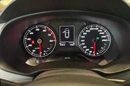 Punainen SEAT LEON 2013 kuva 15.