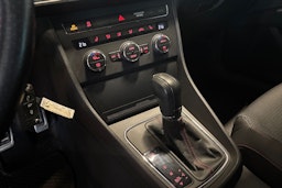 Punainen SEAT LEON 2013 kuva 18.