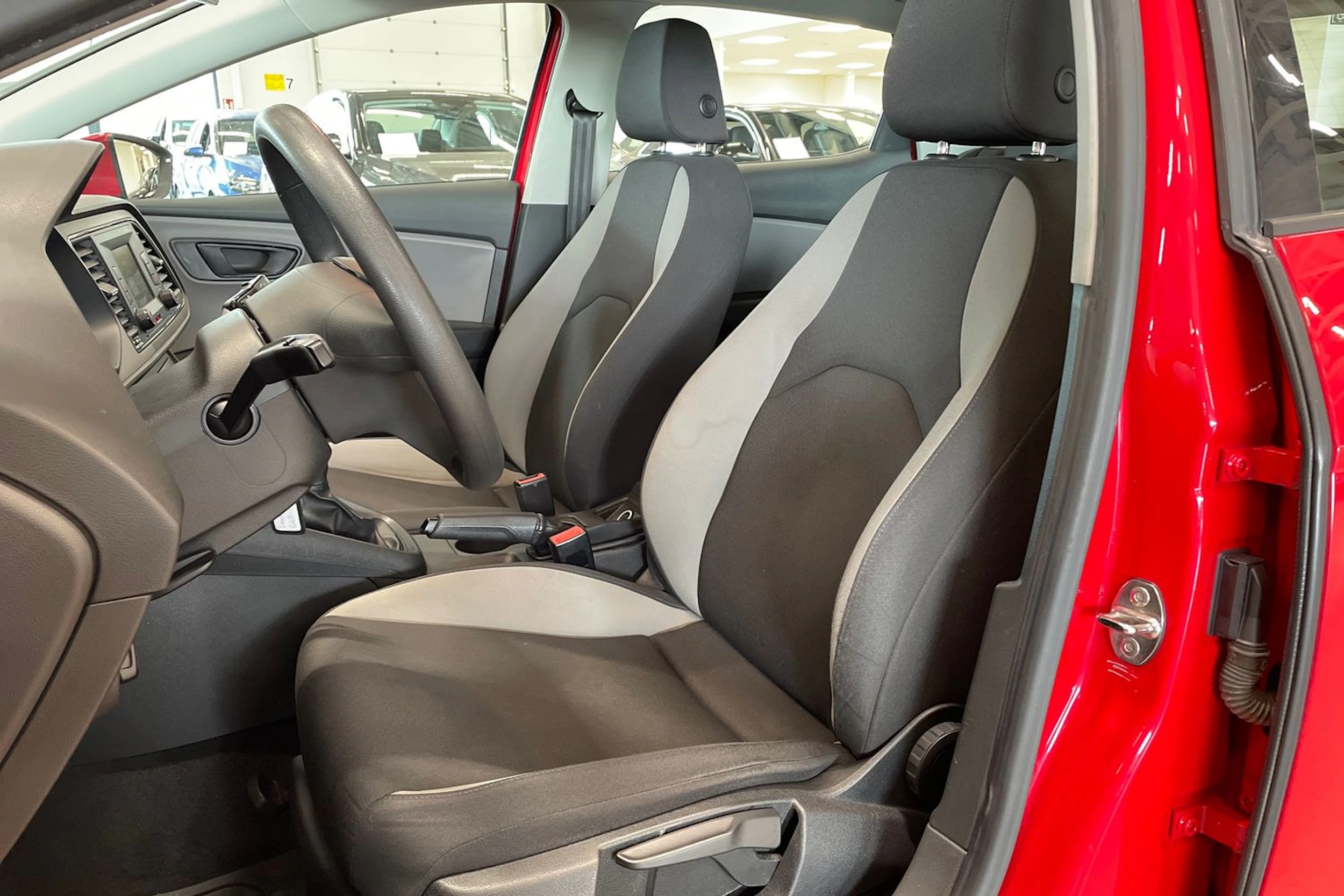punainen SEAT Leon 2014 kuva 15.