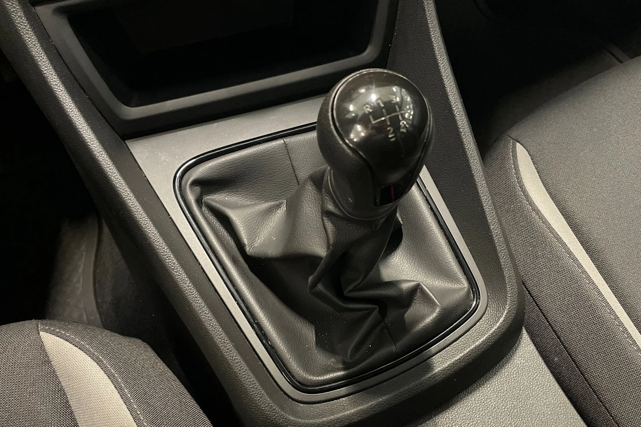 punainen SEAT Leon 2014 kuva 21.